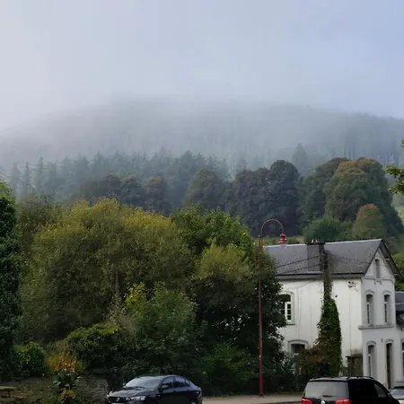 Aimé Salmchâteau Casa de Férias *